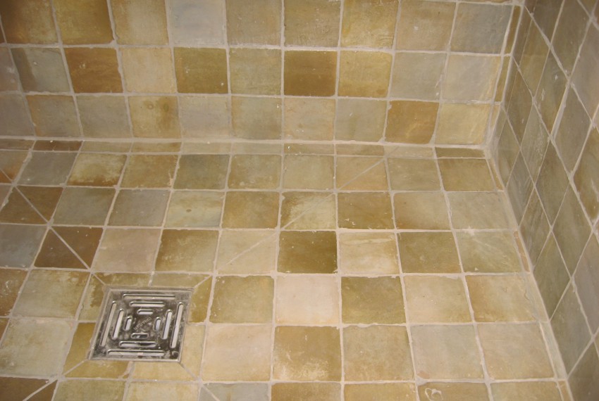 Douche &agrave; l'italienne.